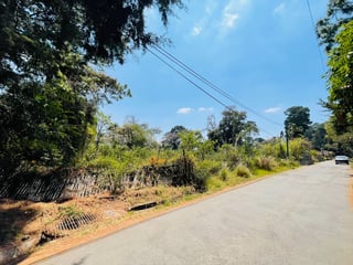 VENTA DE AMPLIO TERRENO - EL ENCINAL, ZONA 7 DE MIXCO  - Image 1