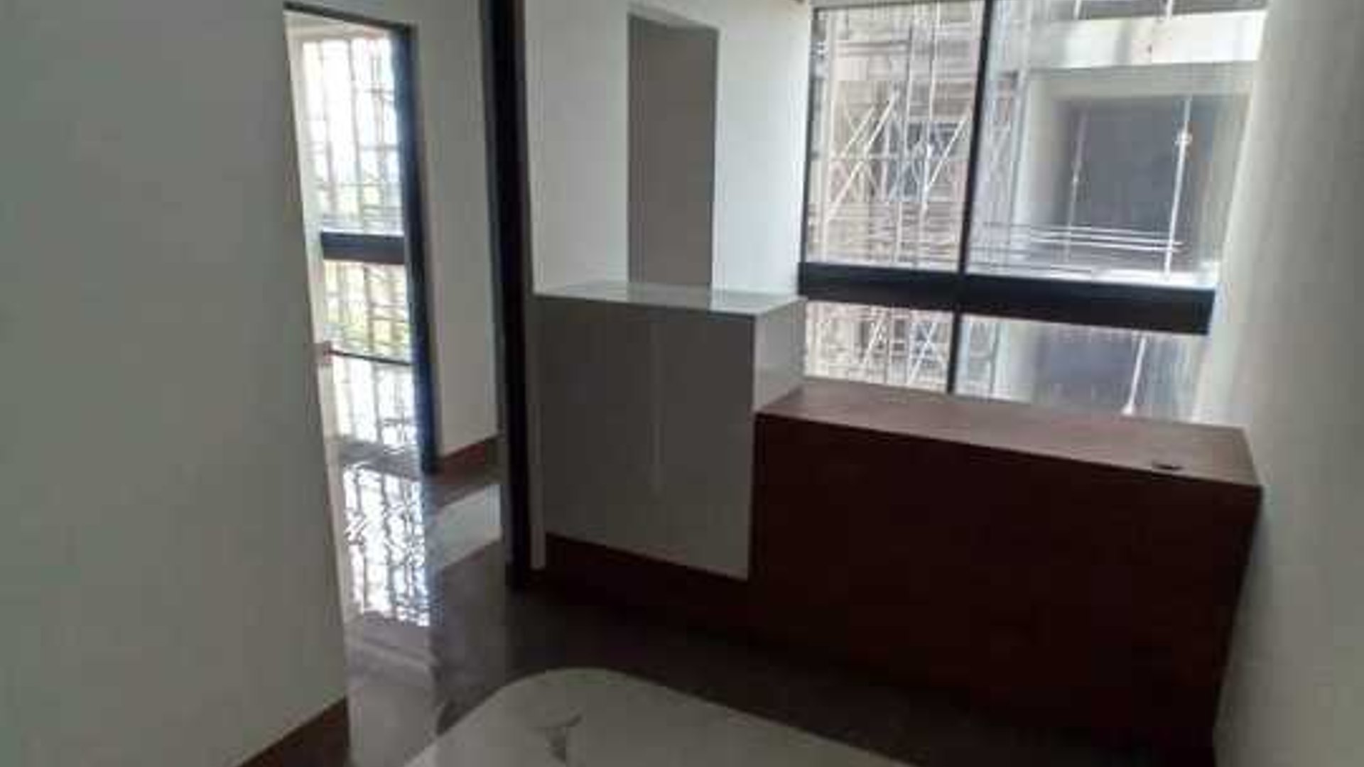 Alquiler de Clinica para estrenar Edificio Renovati zona 10