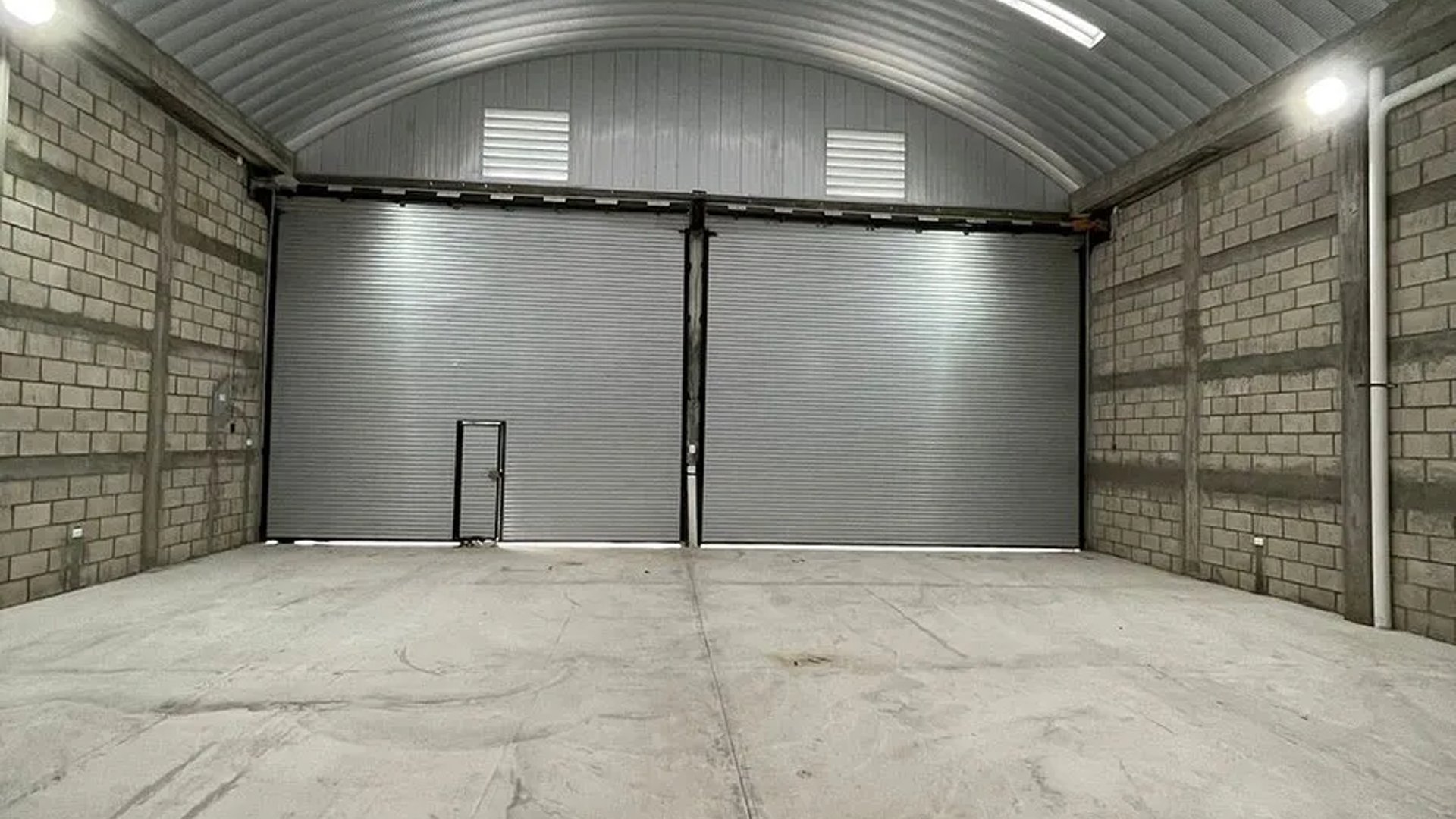 BODEGA EN VENTA – 300 m² VILLA NUEVA - Miniatura 6