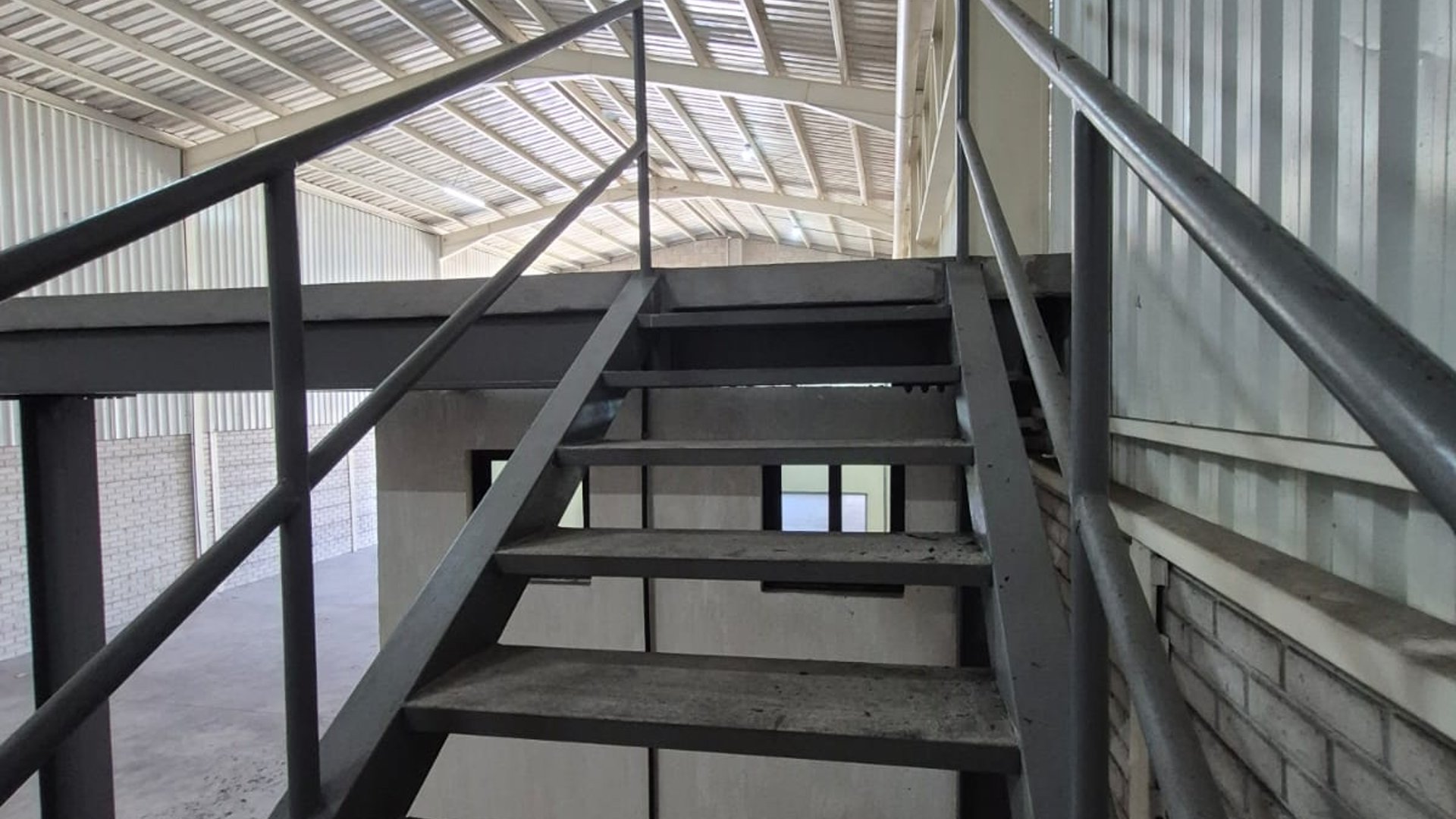 ???? OFIBODEGA EN RENTA – 390 M² | COMPLEJO INDUSTRIAL| MAZATENANGO - Miniatura 6