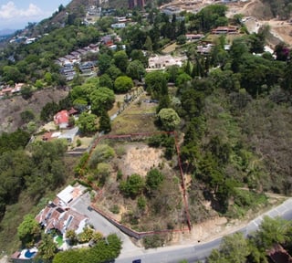 TERRENO EN VENTA CARRETERA HACIA MUXBAL CES