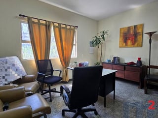Oficina en Renta, Zona 10 (R9730) - 2