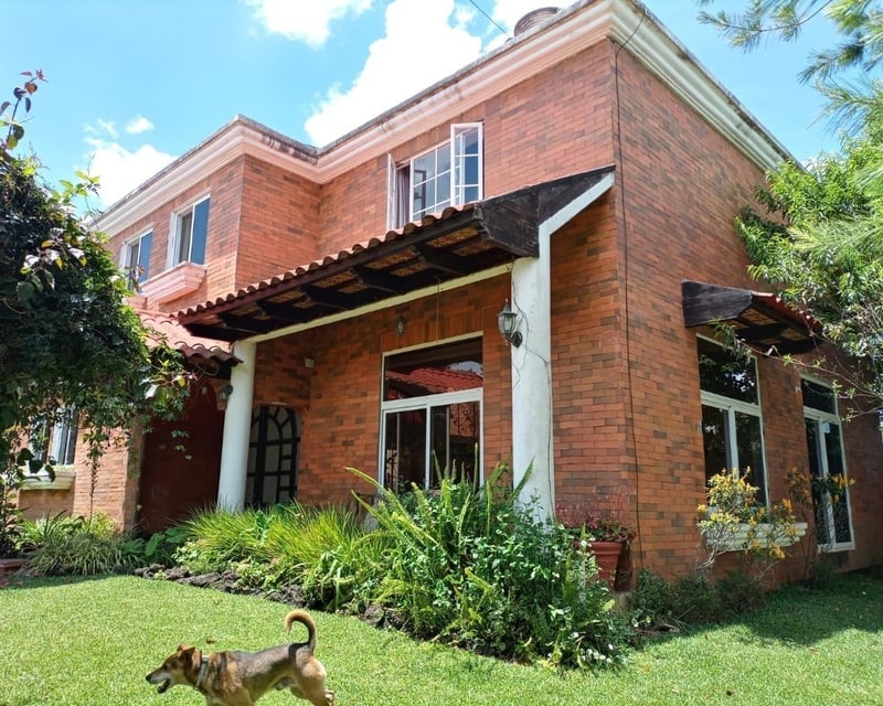 Casa en venta atrás de PriceSmart, CES