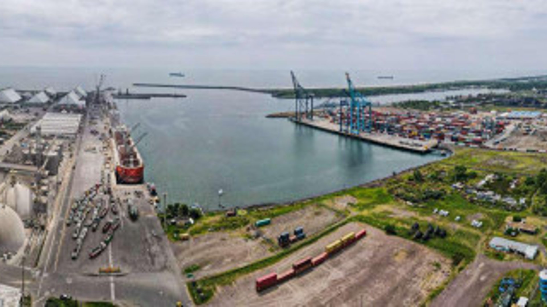 Venta o Renta de Bodega Industrial en Puerto Quetzal - Miniatura 5