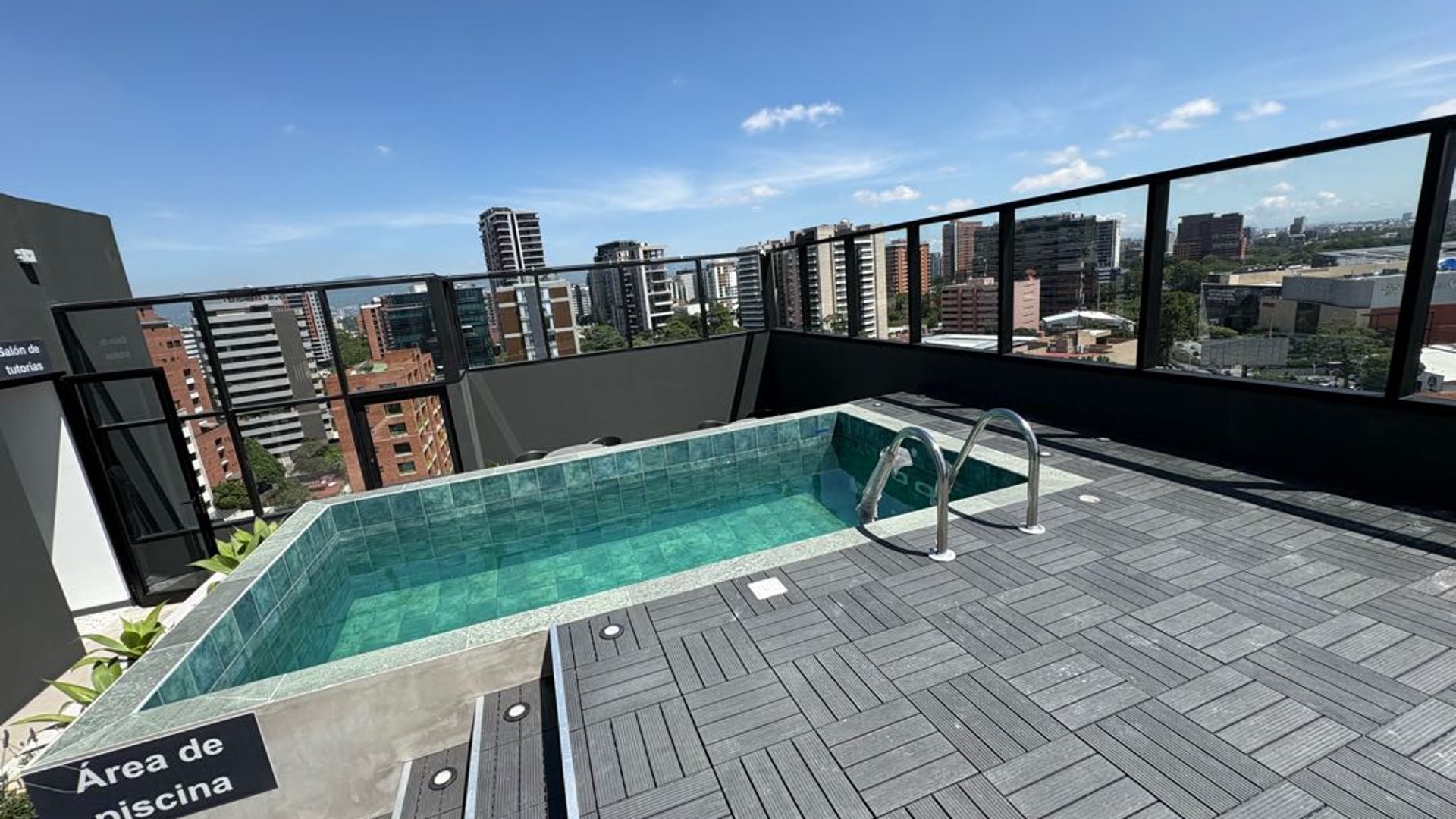Apartamento de 2 habitaciones en alquiler Kona Diez zona 10 - Miniatura 14