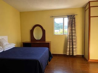CASA EN VENTA 📍 Condominio Pinares de San Cristóbal, Zona 8 de Mixco - 4
