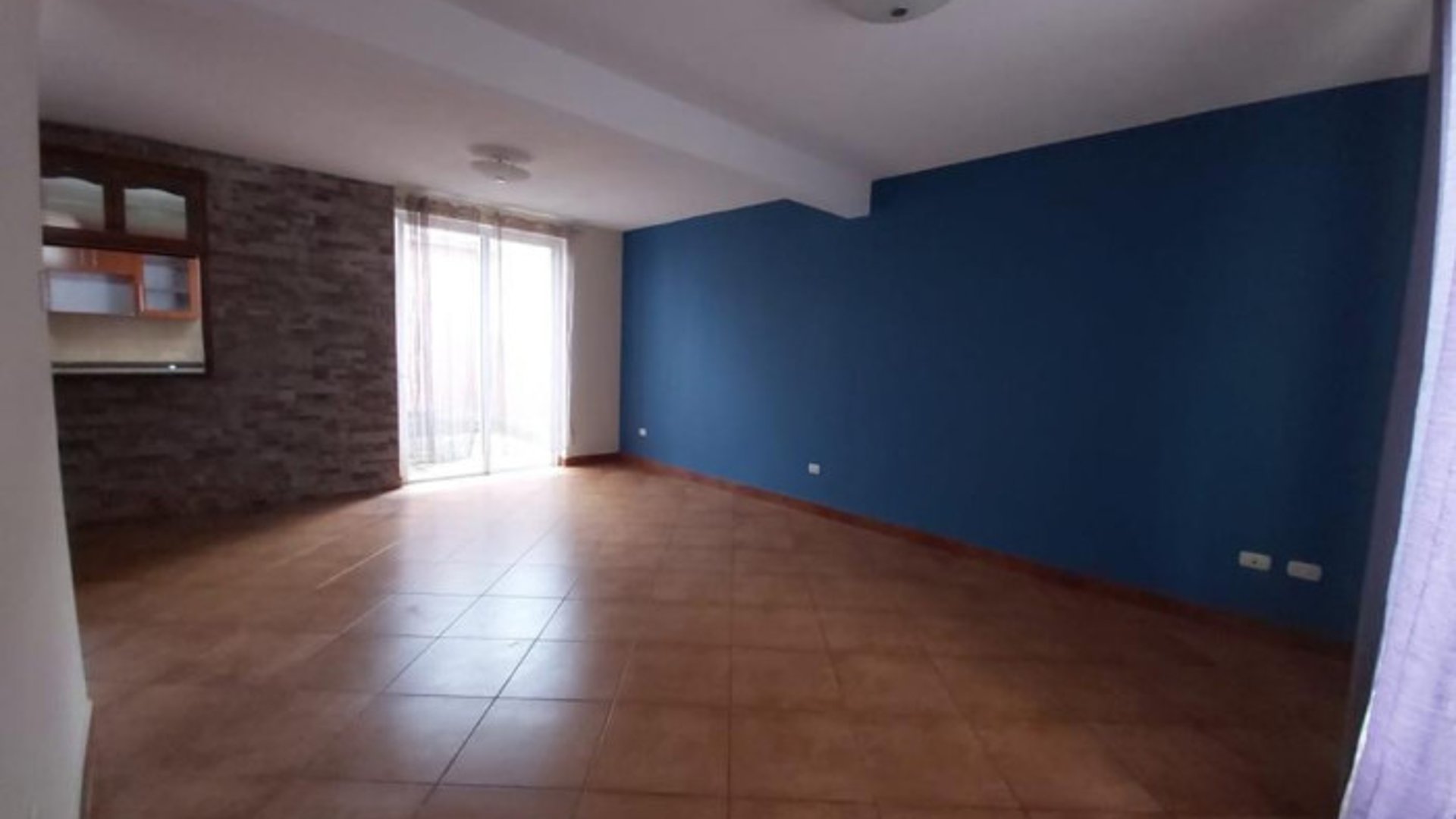 Casa en venta en Condominio Residencial Zona 7 Mixco - Miniatura 2