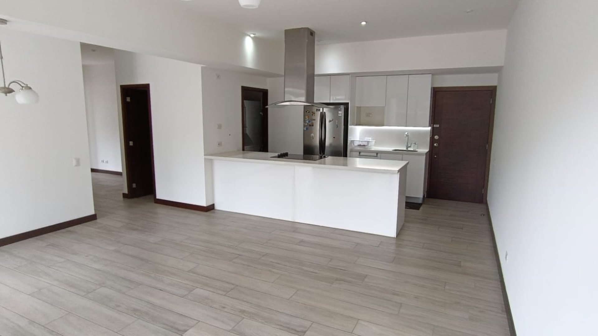 Apartamento en renta - 3 habitaciones cercano a las Americas Ref-5950 - Image 1