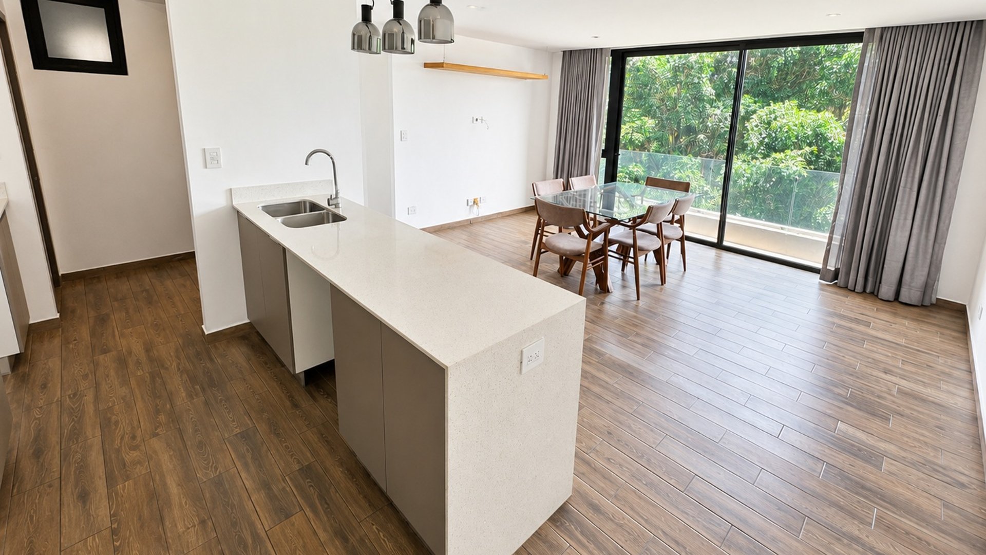Apartamento en renta de 3 habitaciones en Parque 15, zona 15 Ref-6080