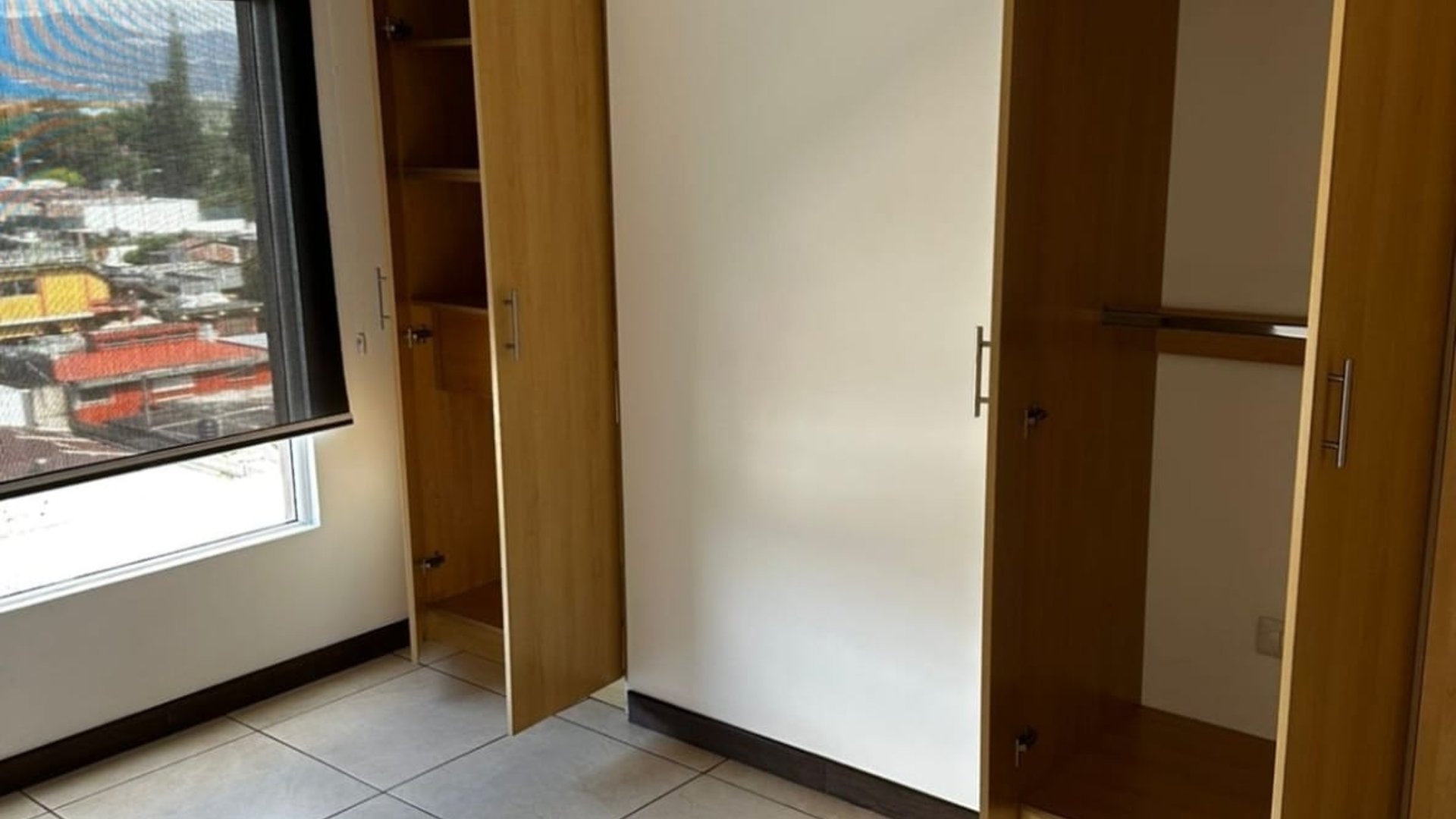 APARTAMENTO EN EDIFICIO PORTICO ZONA 7 - Miniatura 4