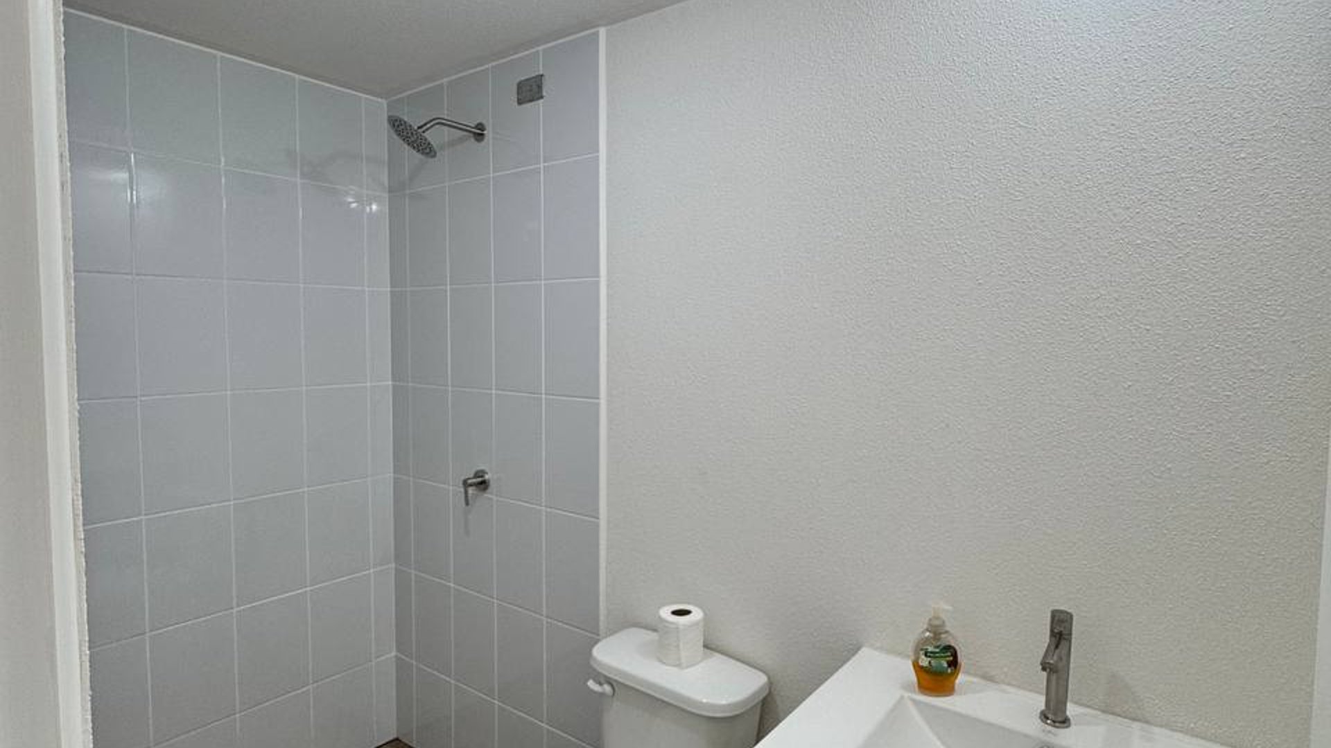 Apartamento en renta en Lares 17 zona 17 - Miniatura 10