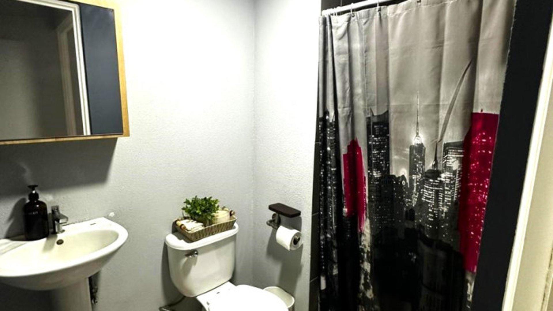 Apartamento en Venta, zona 21 - Miniatura 2