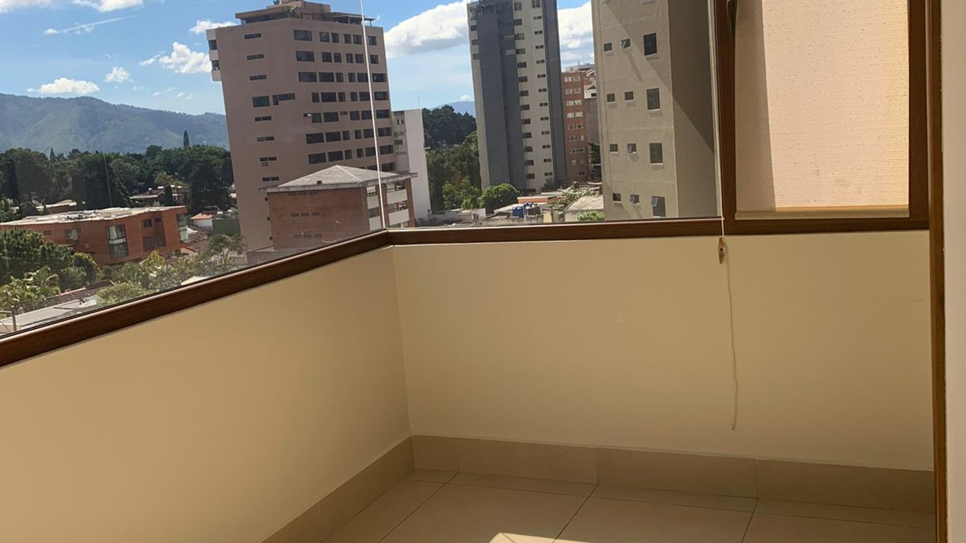 ???? APARTAMENTO EN VENTA – 3 HAB + BODEGA | EDIFICIO MATISSE | ZONA 14 - Miniatura 11