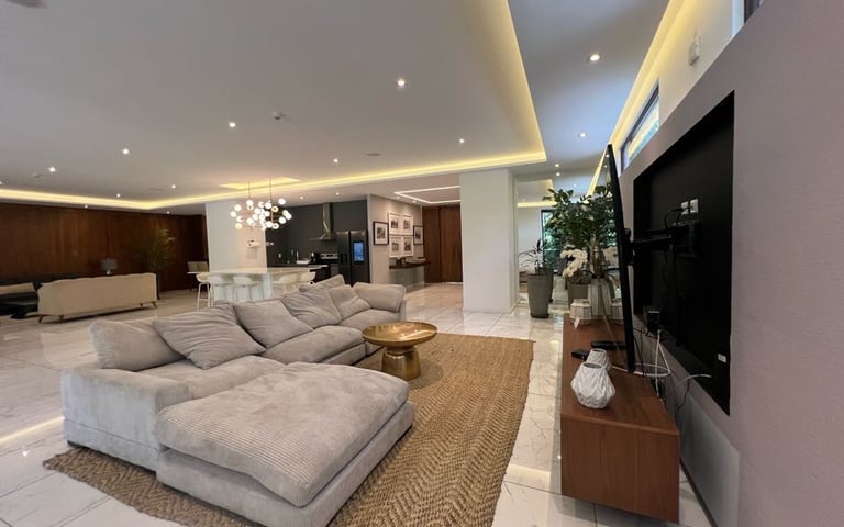 Alquiler de amplio apartamento 3 Dormitorios en Edificio Lucca Zona 10