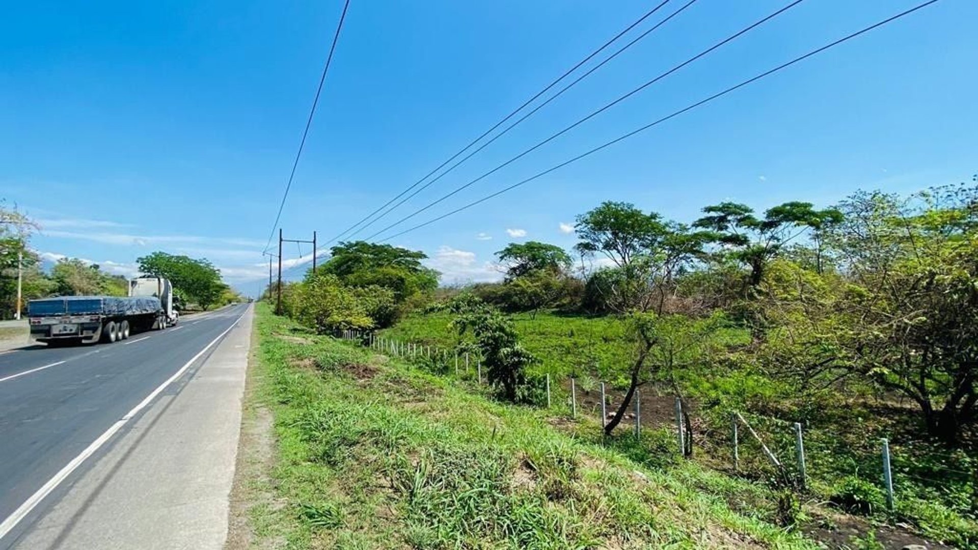 PUERTO QUETZAL/ Terreno en venta