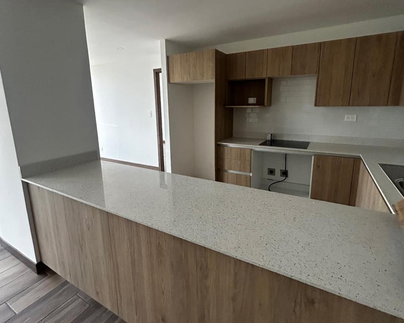 Apartamento Exclusivo en Zona 15, Guatemala: 3 Hab, 2.5 Baños, Seguridad 24/7