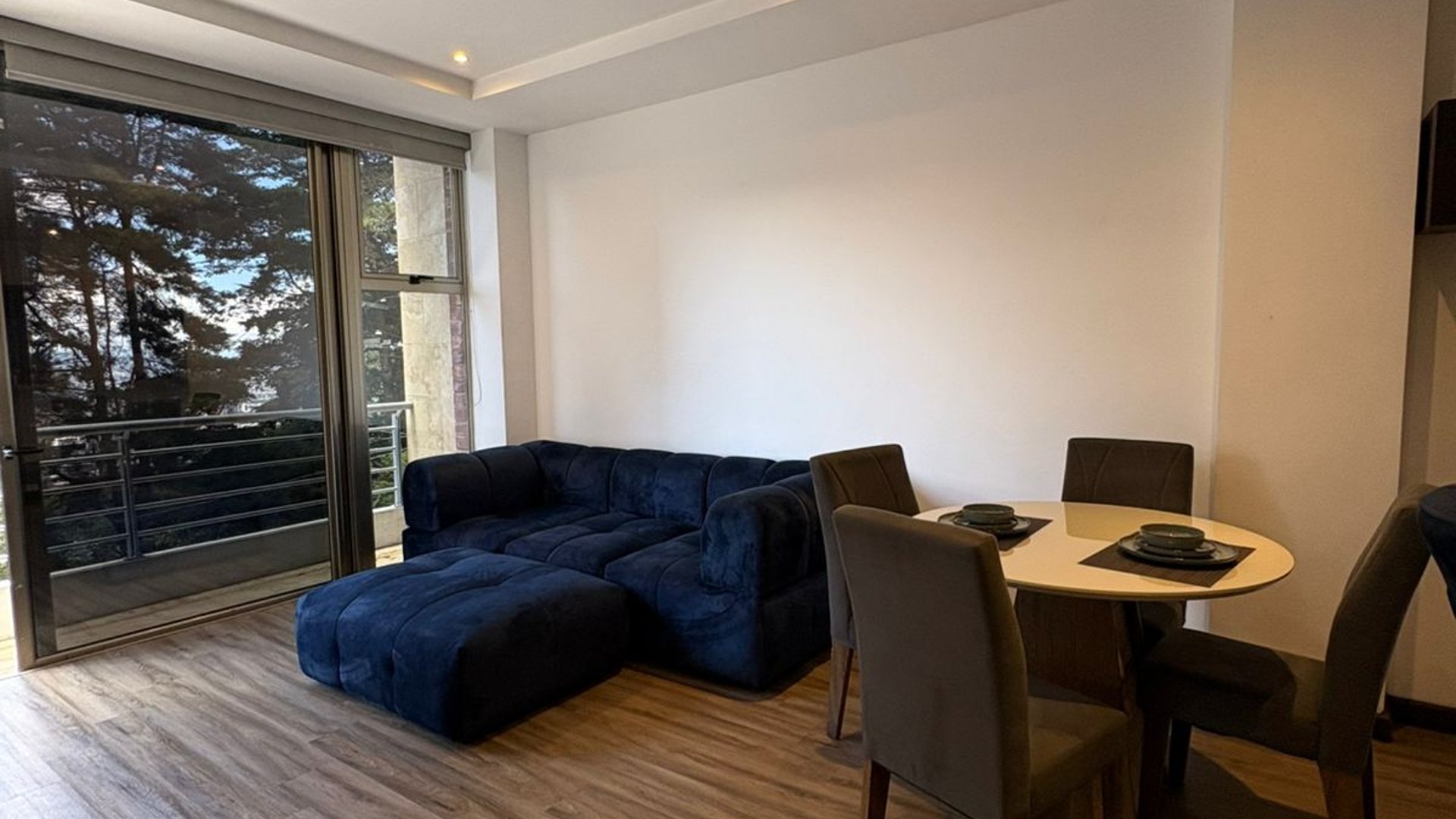 Apartamento en Alquiler / Venta Edificio Mirabella, Km. 9.5 CES