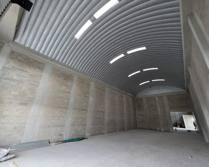 Renta de bodega de 500 metros ideal para Showroom en Kilometro 16.5 CAES Ref-5341