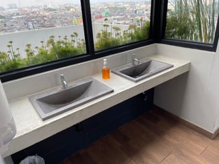 Vendo Apartamento en ciudad nueva zona 2  Edif. Rocke - Image 12