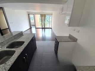 Apartamento En Venta Zona 16 Nueva Caledonia - 4