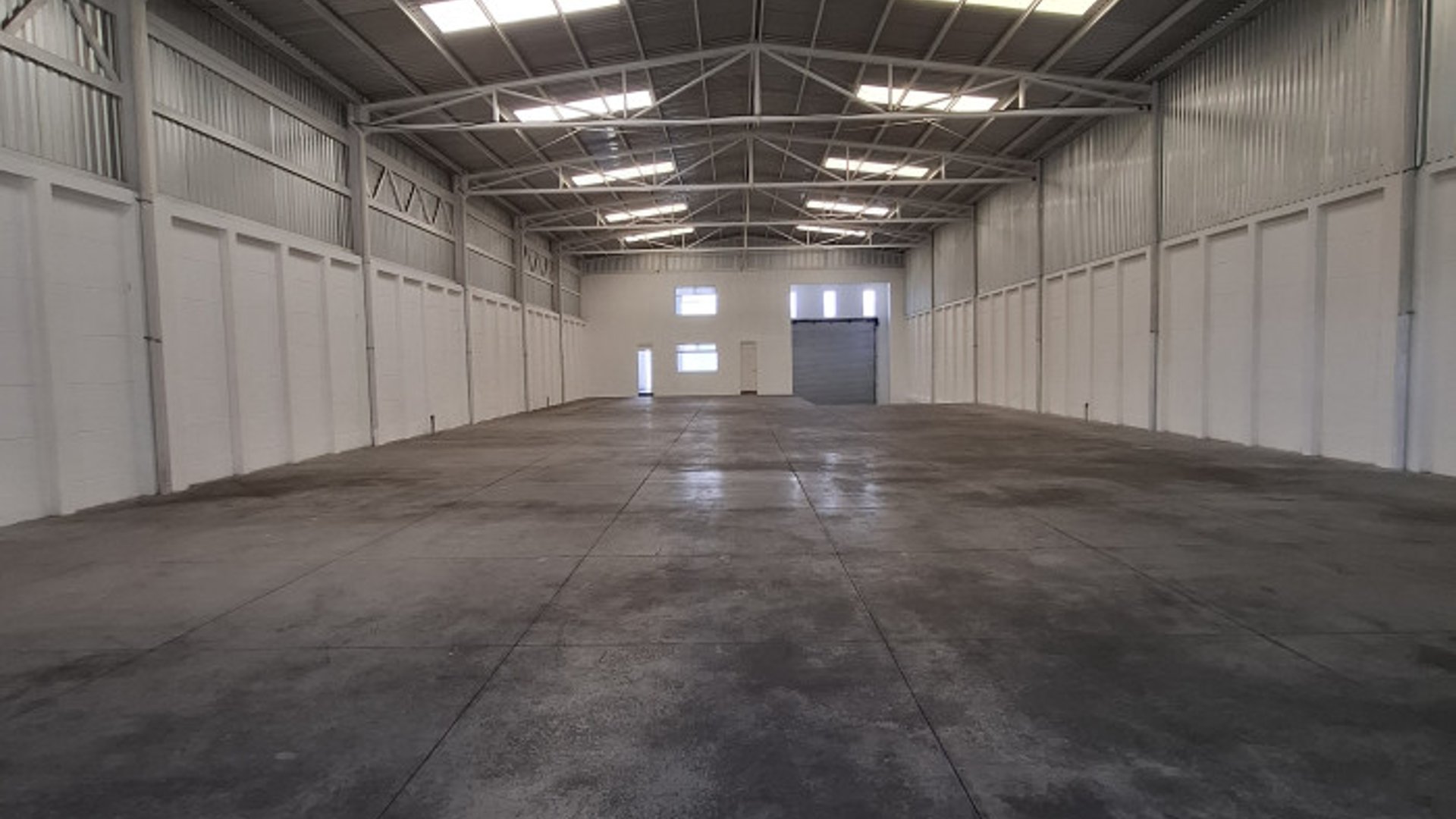 Ofibodega en renta en las Tunas zona 4 Mixco - Miniatura 4