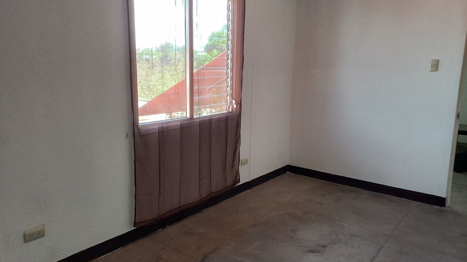OFICINAS EN ALQUILER EN ZONA 3 LO DE BRAN - Miniatura 6
