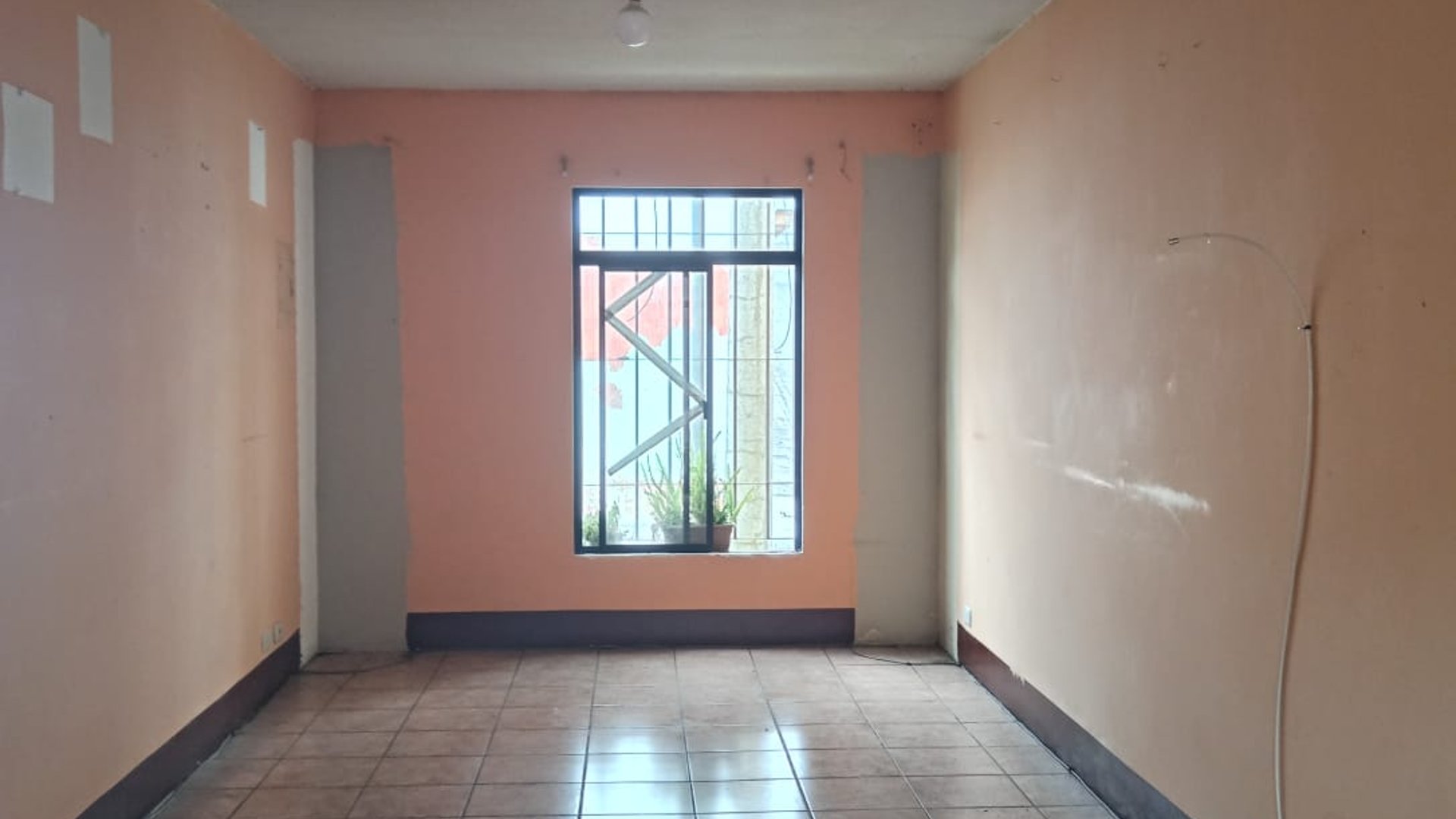 CASA DE 2 NIVELES EN SAN MIGUEL ESCOBAR - Miniatura 5