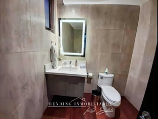 Apartamento en alquiler zona 14 edificio Santa Inés de 3 habitaciones + 2 parqueos - Image 10
