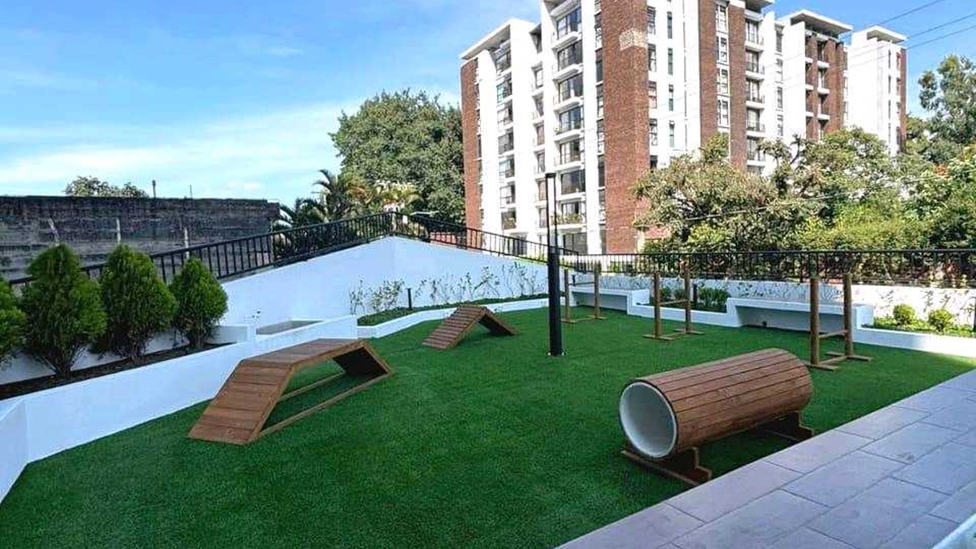 APARTAMENTO EN VENTA / ALQUILER ???? Edificio Esenta, Zona 12 - Miniatura 9