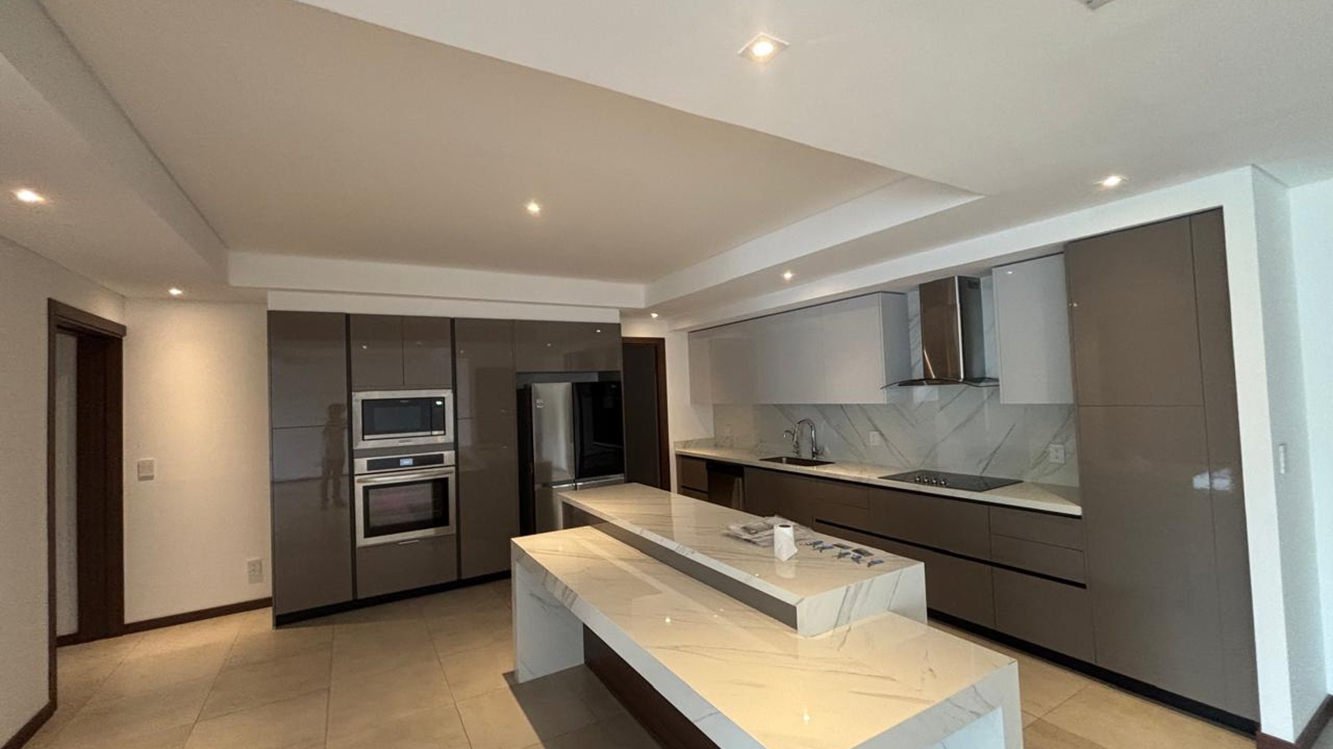 Apartamento en Alquiler / Venta Edificio Azores zona 15 VH2 - Miniatura 8