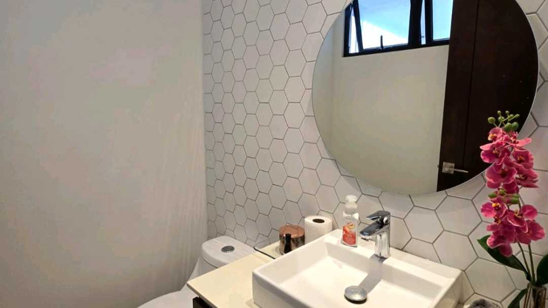 APARTAMENTO EN ALQUILER ???? Edificio Ikaria, Zona 15 Vista Hermosa I - Miniatura 12