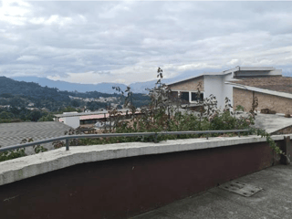VENTA DE AMPLIA PROPIEDAD - MONTEBELLO, KM 9.5 CARR. SALVADOR  - 3
