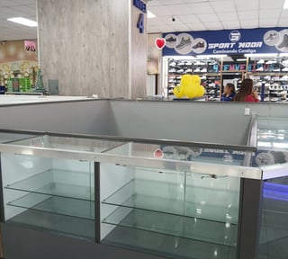 KIOSCO EN RENTA - CENTRO COMERCIAL CAPITOL ZONA 1