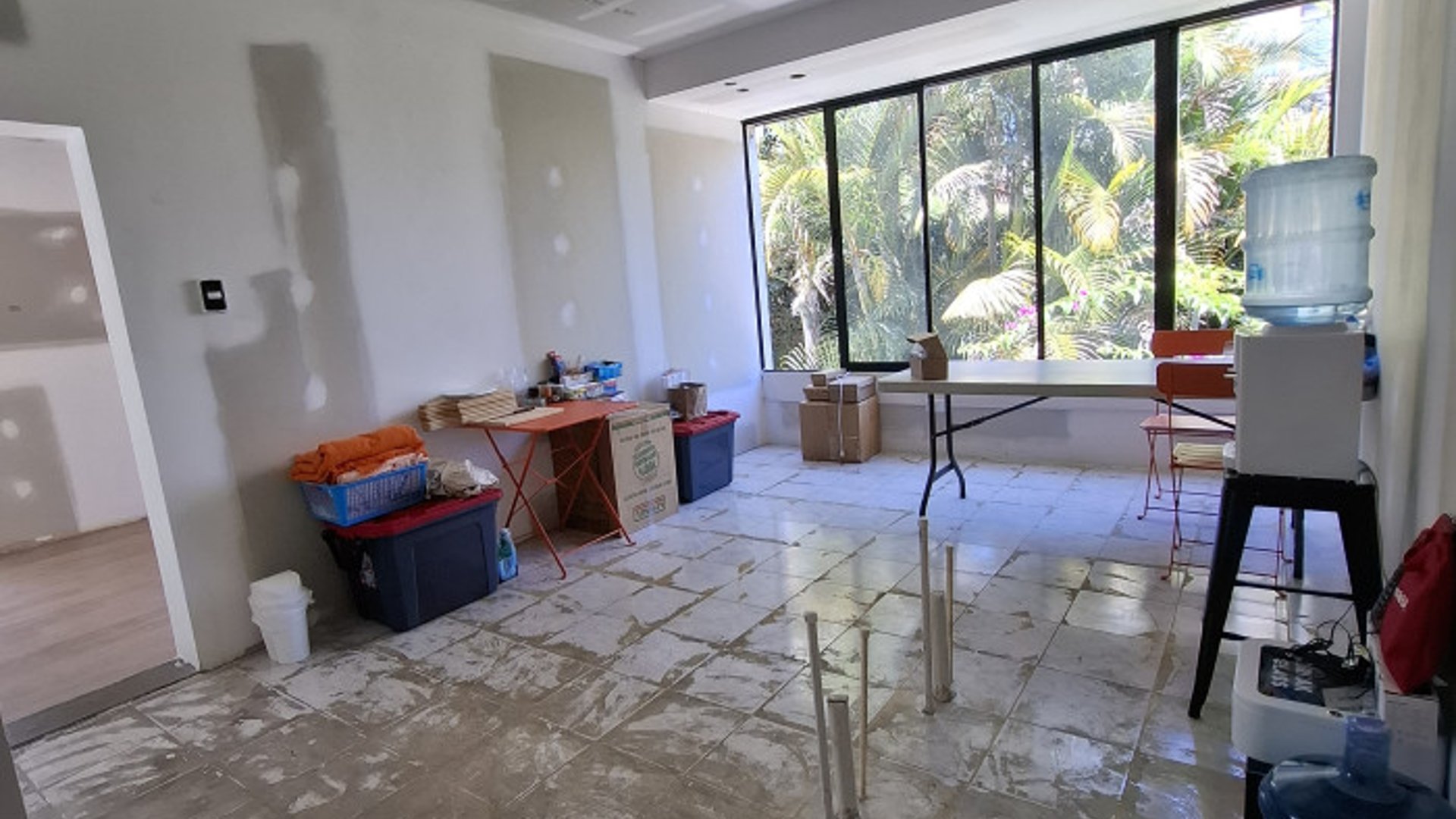 Local Comercial en Renta en Plaza Comercial en zona 14