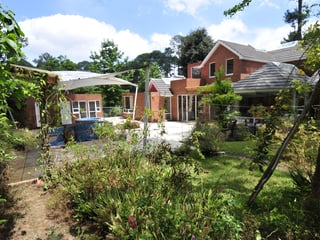 Beautiful two-story home with swimming pool for sale, 16 kilometers away from La Antigua, Guatemala. - Image 18