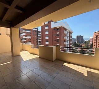 Apartamento en Renta y Venta – Edificio Castelar, Zona 10