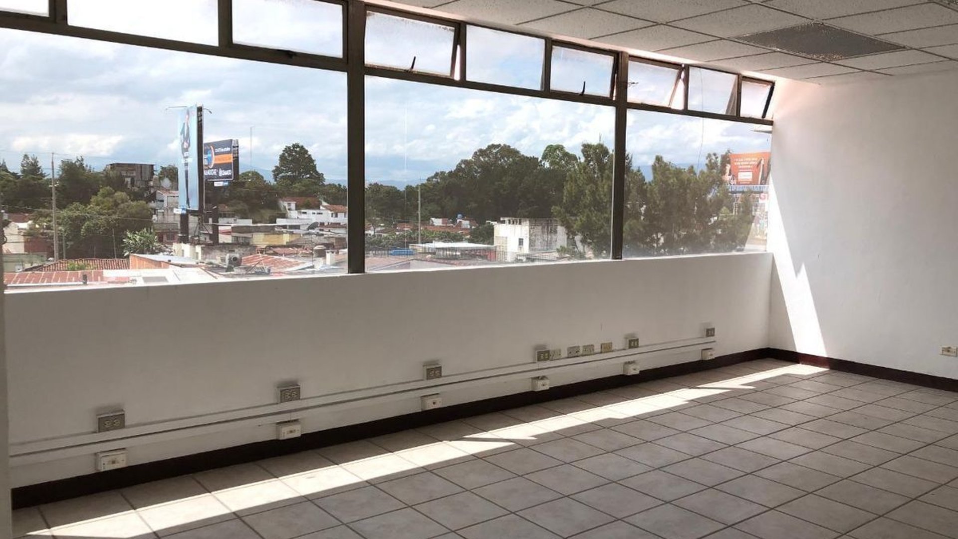 Edificio en ALQUILER en zona 10 - Miniatura 10
