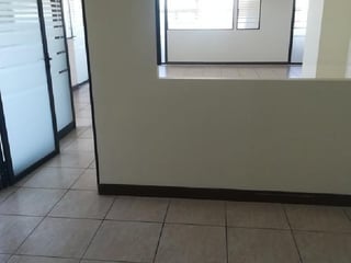 Oficina en Renta en Zona 13 de 177 metros² - Image 1