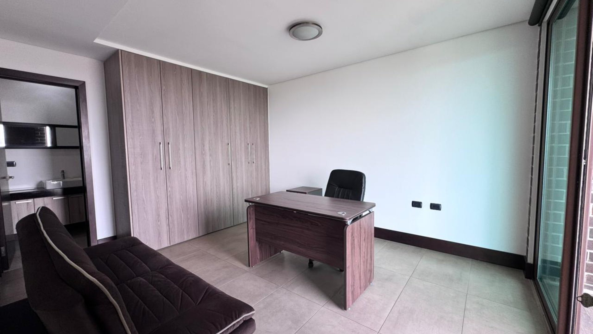 ???? APARTAMENTO AMUEBLADO EN RENTA – 4 HAB | VIU CAYALÁ | ZONA 16 - Miniatura 9