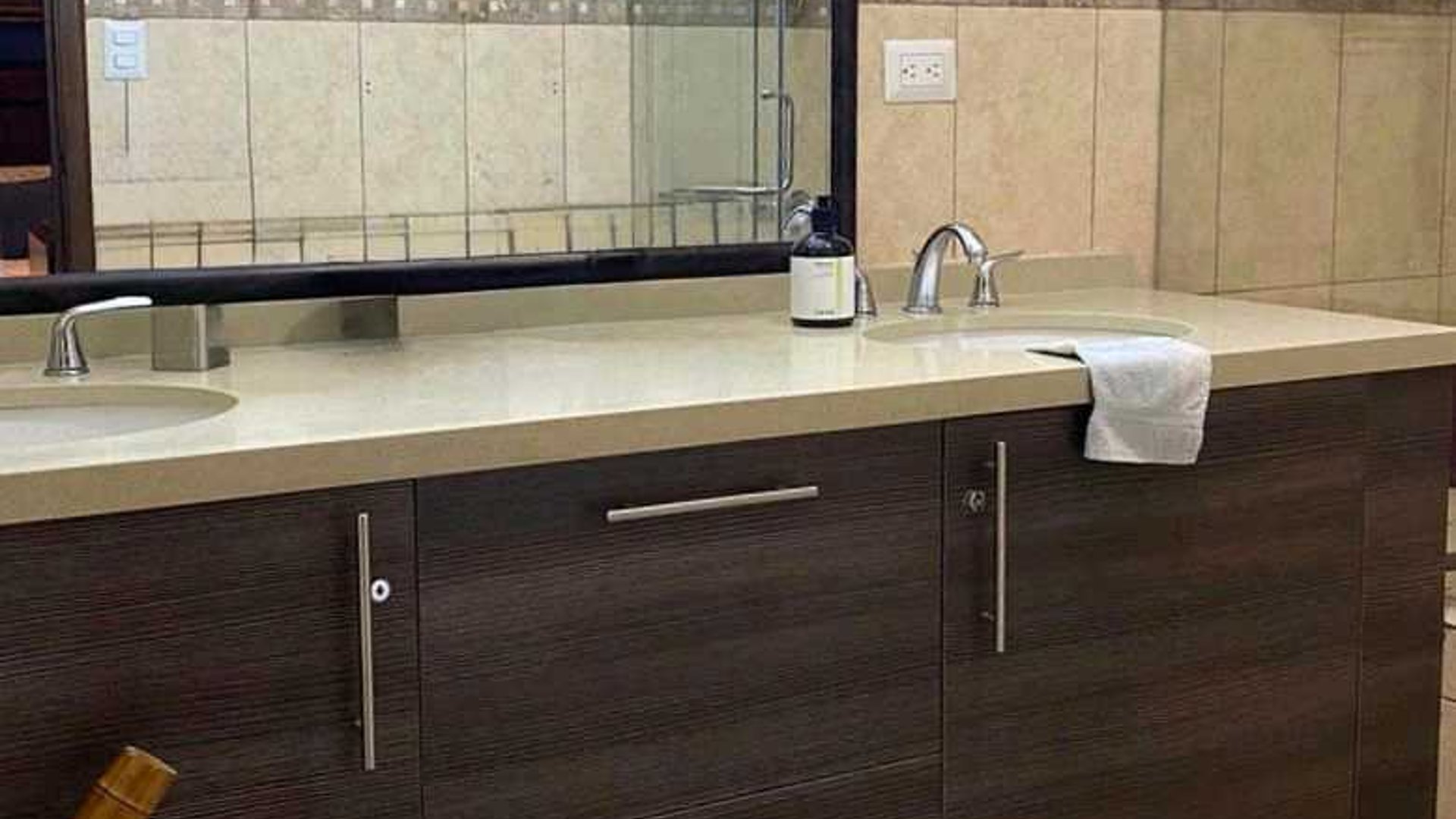 APARTAMENTO EN VENTA ???? Edificio Cero Diez, Zona 15 VH2 - Miniatura 7