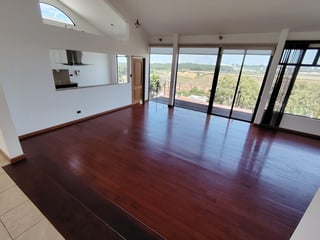 Casa en venta en la Foresta con jardin y vista al volcán Ref-5836 - 2