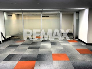 Local Comercial en Alquiler | Zona 10 - 5
