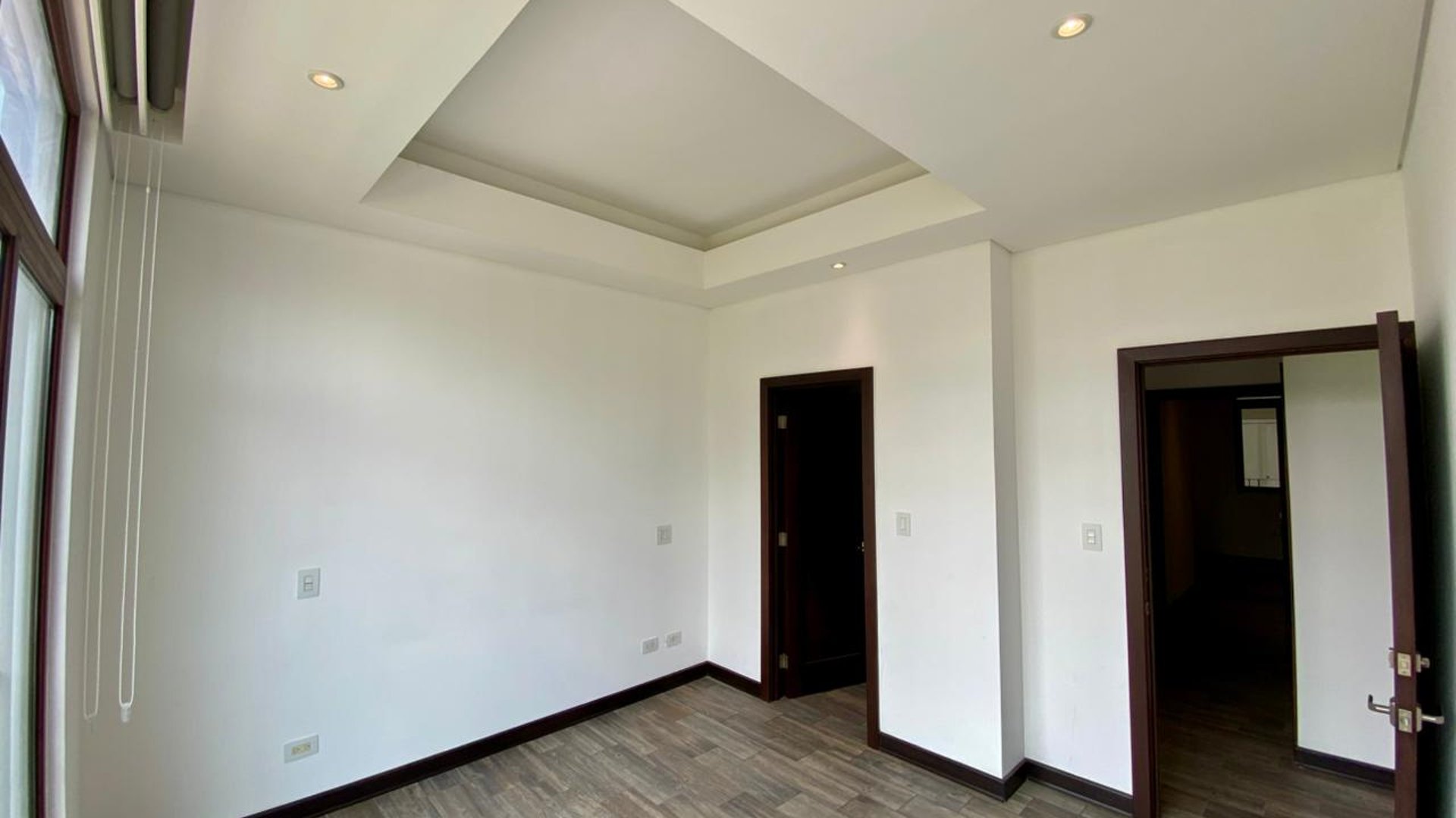 ????APARTAMENTO EN VENTA – 3 HAB  LIRIOS DE CAYALÁ | ZONA 16 - Miniatura 6