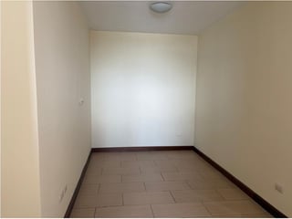📍 APARTAMENTO EN RENTA – 3 HABITACIONES | CONDADO LA VILLA | ZONA 14 - 5