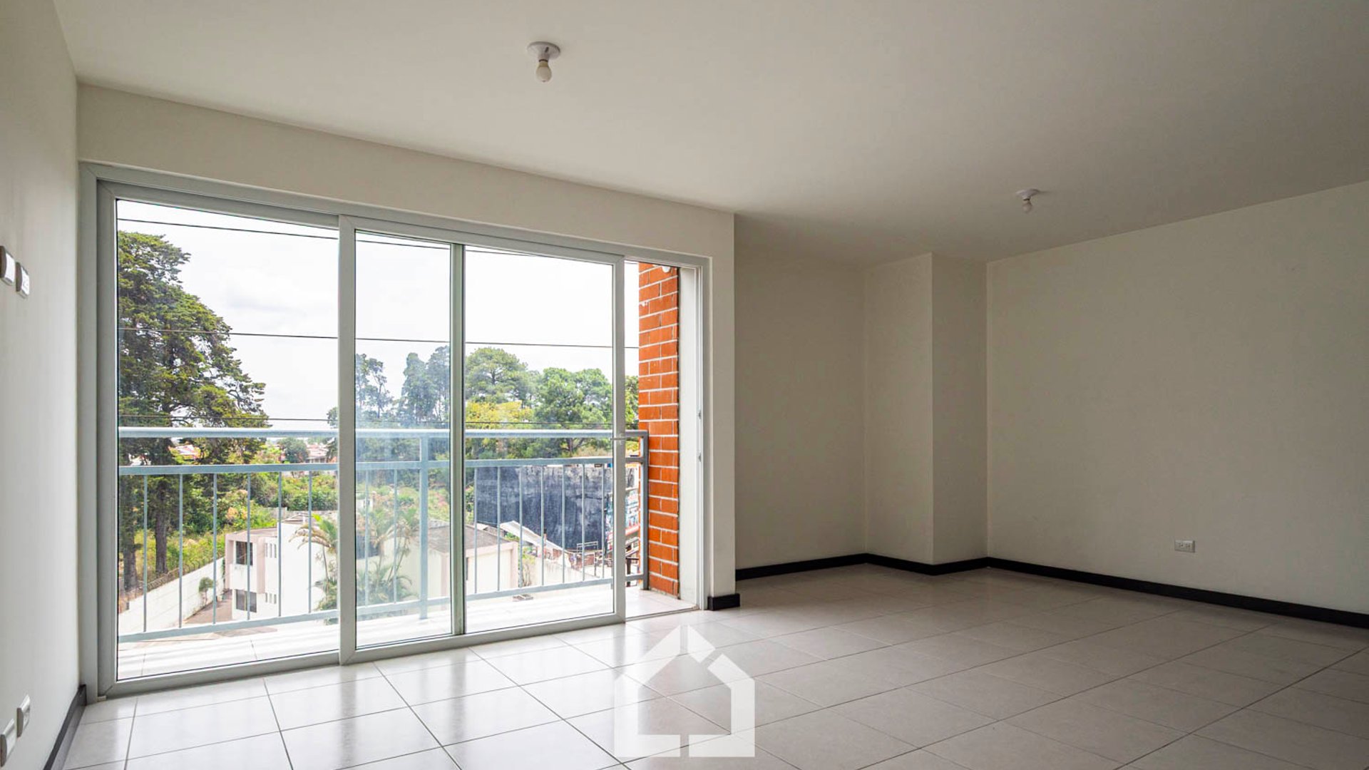 Apartamentos de 3 habitaciones en Museo San Mateo, zona 7 - Miniatura 2