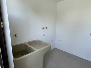 CASA EN VENTA EN LAS FUENTES ZONA 16 - Image 29