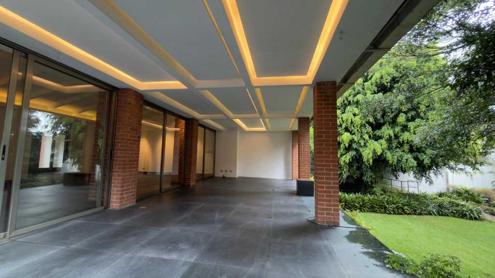 CASA EN RENTA – VISTA HERMOSA I, ZONA 15 - Image 1