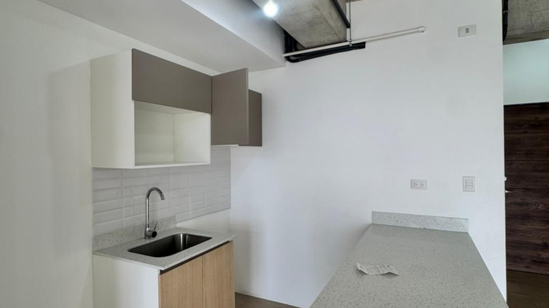 APARTAMENTO EN RENTA | NIKAO | ZONA 4, MIXCO - Miniatura 2