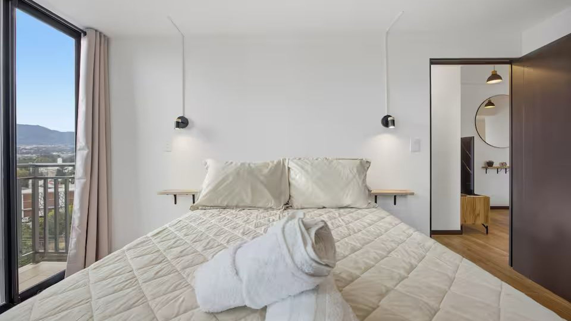 Apartamento amueblado en venta para inversion en zona 11 Ref-5974 - Miniatura 8