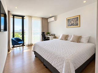 APARTAMENTO EN EDIFICIO GAURA ZONA 15 - 3